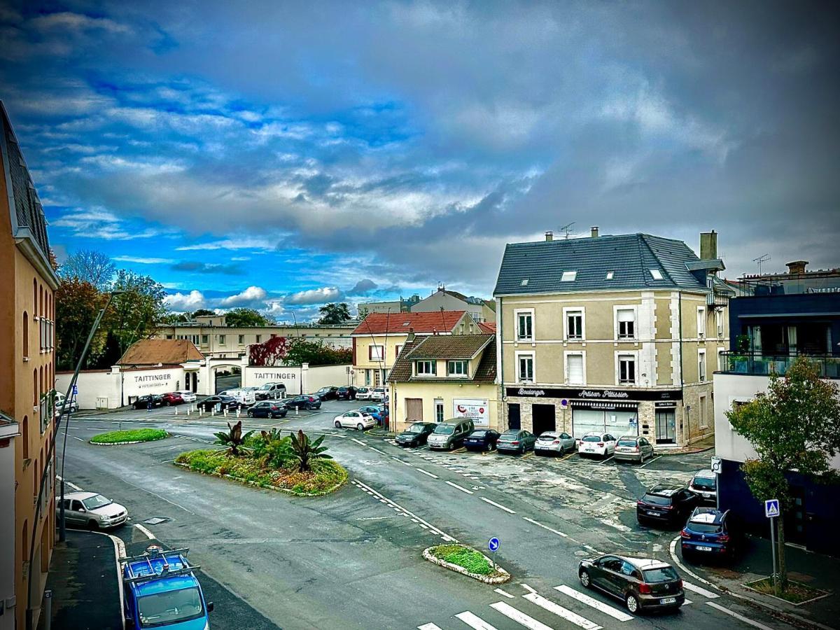 Apartamento L'Emperador Reims Exterior foto