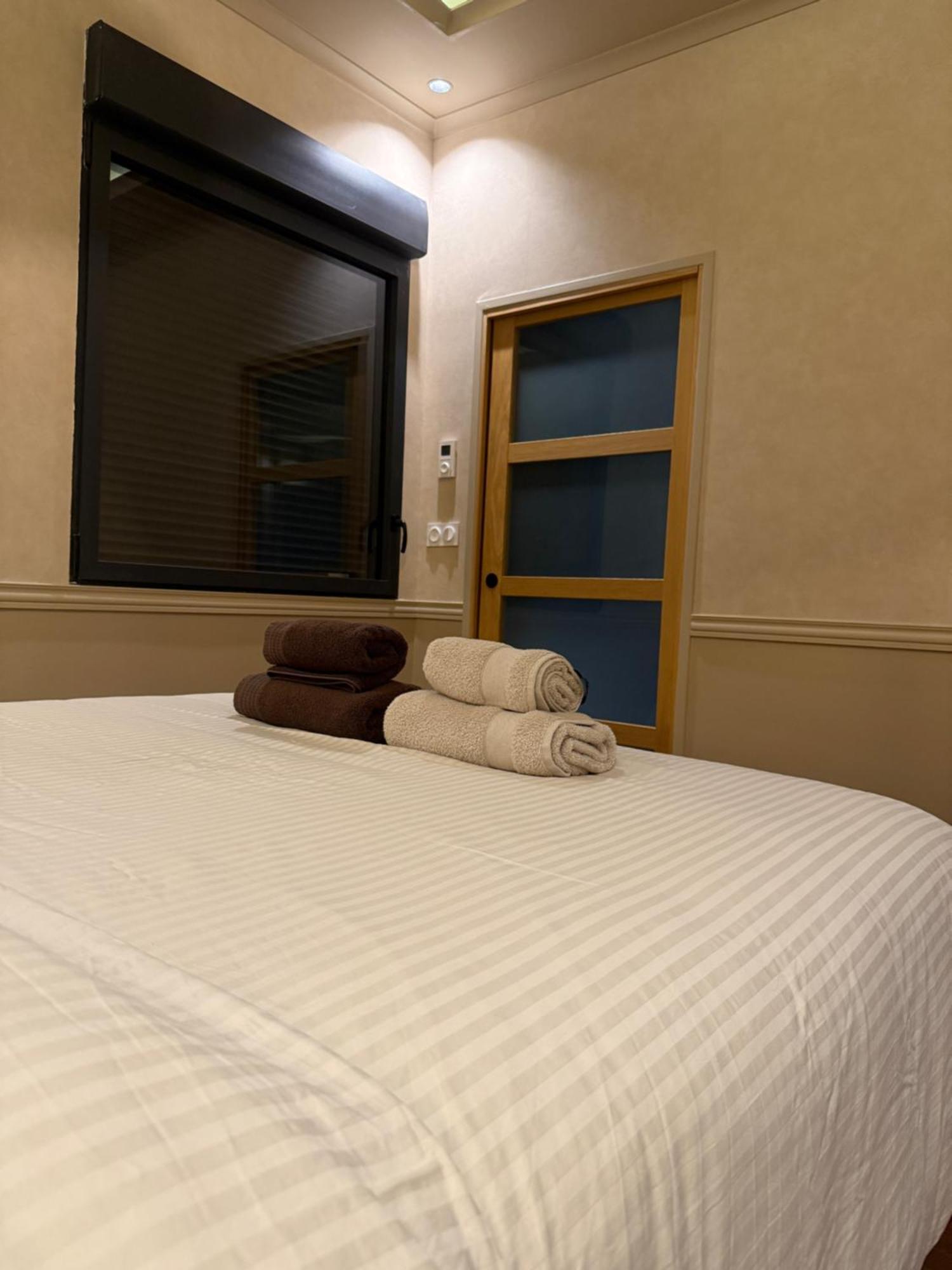 Apartamento L'Emperador Reims Exterior foto